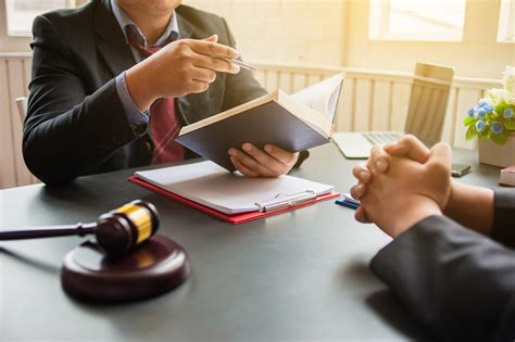 entertainment lawyer nyc free consultation